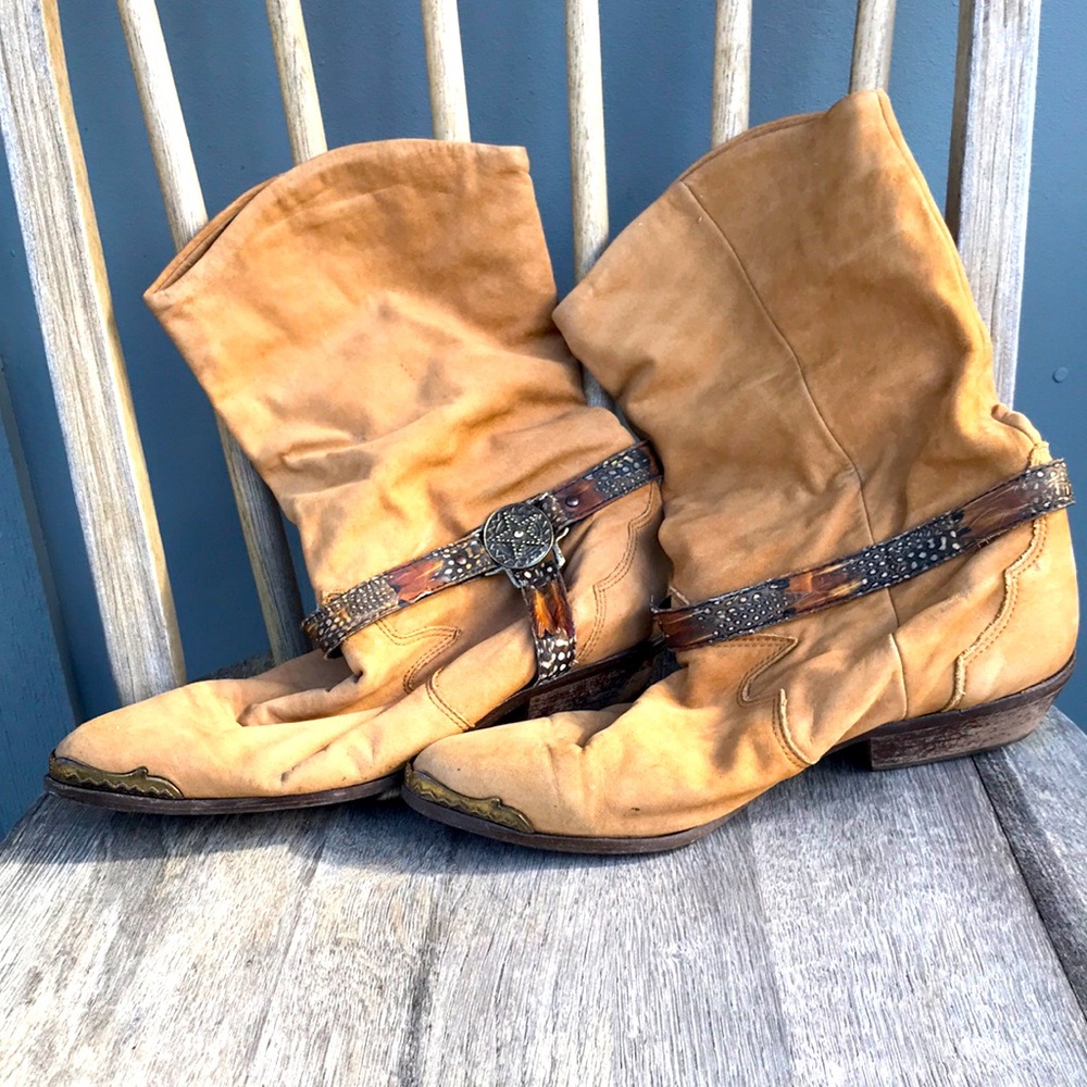 Women’s tan leather slouchy cowgirl boots